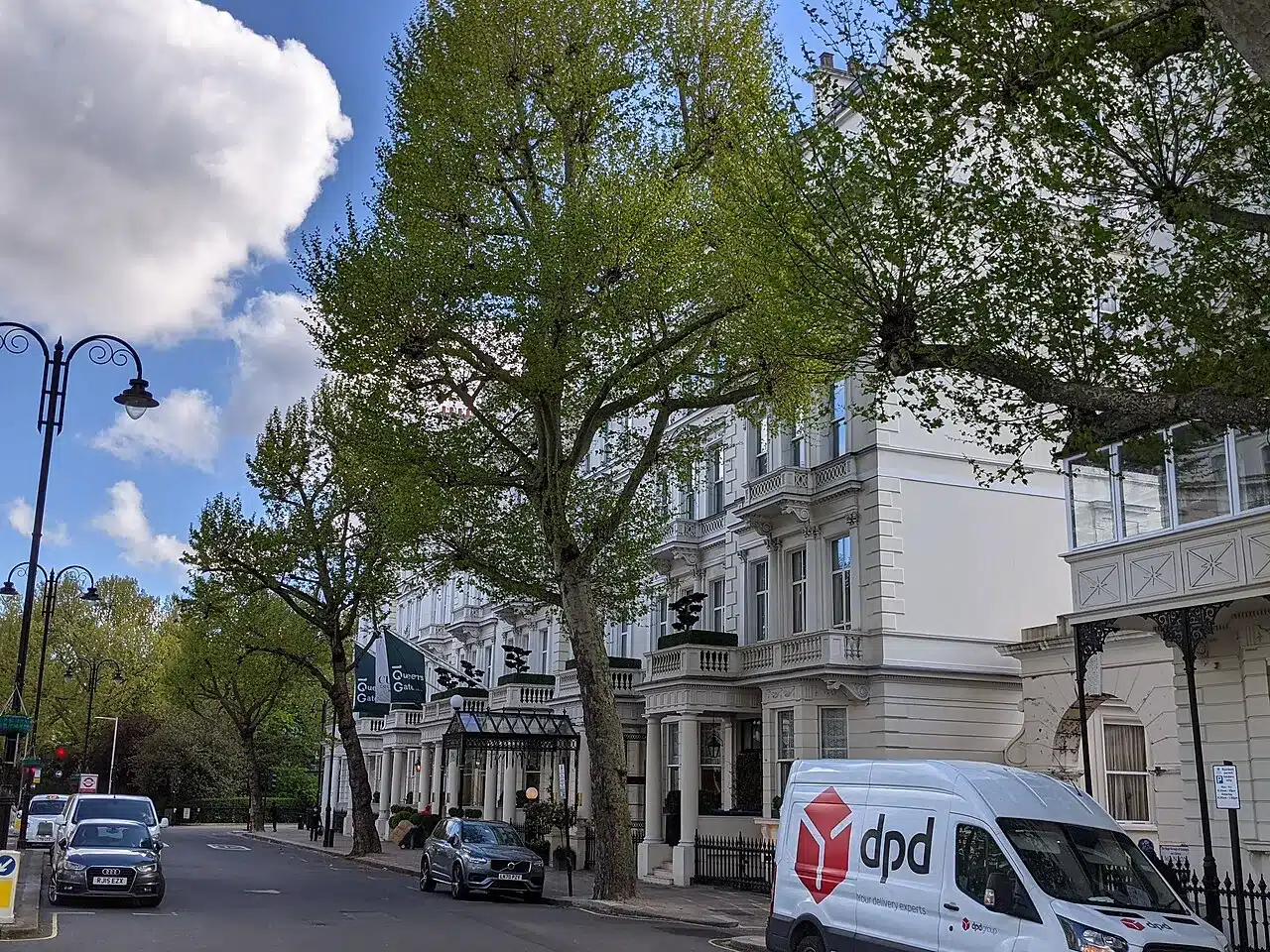 100 Queen's Gate Hotel London, Curio Collection by Hilton in London