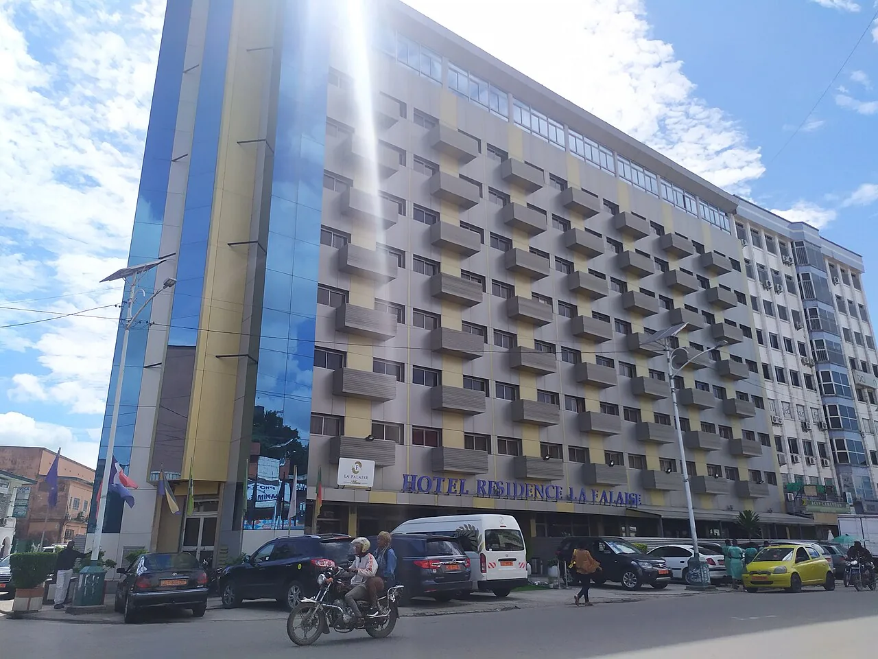 Hôtel Résidence la Falaise a Douala