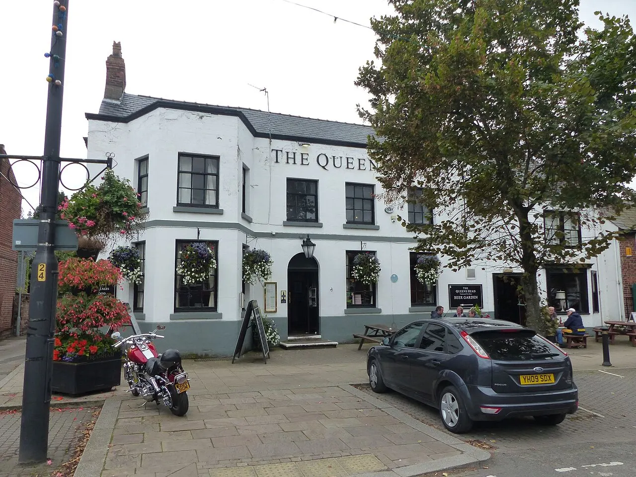 Queen's Head Hotel in Liverpool