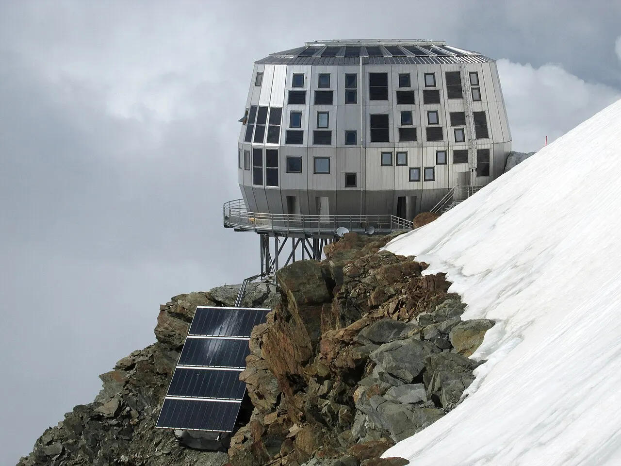 refuge du Goûter a Chamonix-Mont-Blanc
